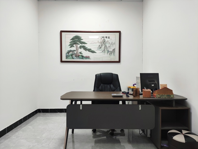 PET transparent + rose red gradient + high-grade sandblasting plastic spraying bottles