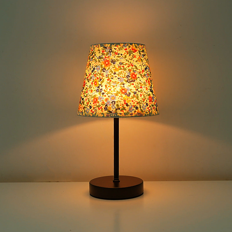 Solid wood fabric usb small table lamp, bedroom bedside lamp, study, residential dormitory led night light, creative ambient light decoration