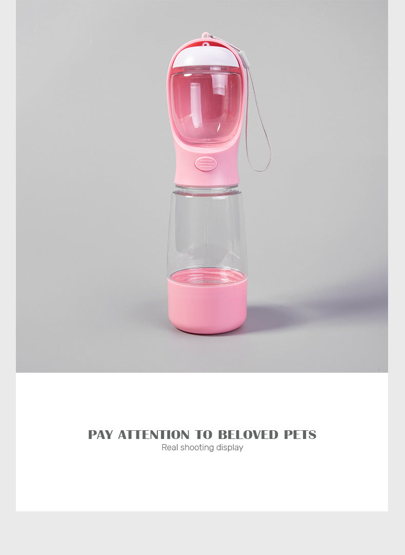 Dog water bottles with food containers, travel dog water bowls, portable pet dispensers, dog gift accessories, essential items for walking and hiking dogs 带食物容器的狗水瓶,旅行小狗水碗,便携式宠物分配器,狗礼品配件,遛狗和远足的小狗必需品 - 宠物友好型户外用品 - Zhongshan Star Trade - 粉色(400ml+150ml粮+垃圾盒+手提绳)
