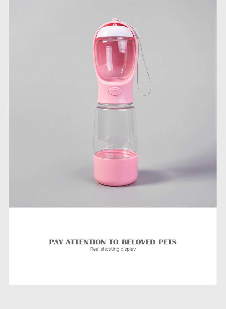 Dog water bottles with food containers, travel dog water bowls, portable pet dispensers, dog gift accessories, essential items for walking and hiking dogs 带食物容器的狗水瓶,旅行小狗水碗,便携式宠物分配器,狗礼品配件,遛狗和远足的小狗必需品 - 宠物友好型户外用品 - Zhongshan Star Trade - 粉色(400ml+150ml粮+垃圾盒+手提绳)