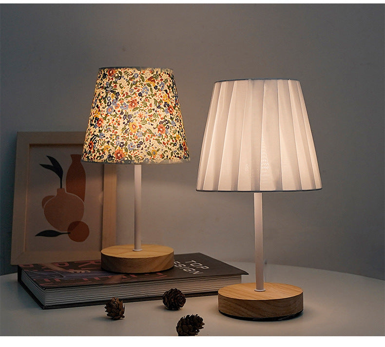 Solid wood fabric usb small table lamp, bedroom bedside lamp, study, residential dormitory led night light, creative ambient light decoration