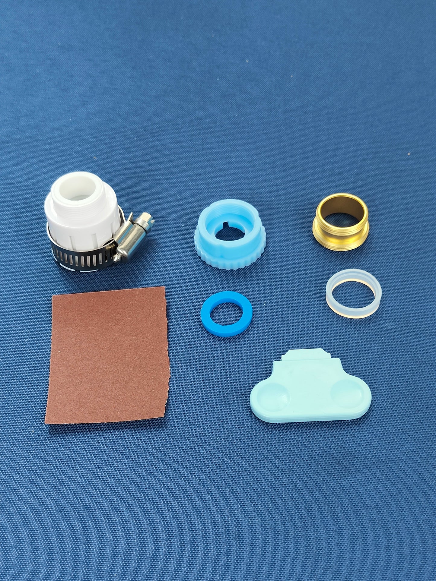 Pre-filter for kitchen faucet with anti-splash water function, made of ceramic activated carbon, for direct drinking water purification.