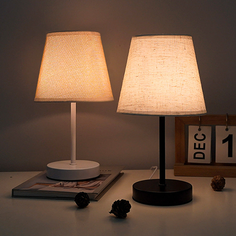 Solid wood fabric usb small table lamp, bedroom bedside lamp, study, residential dormitory led night light, creative ambient light decoration