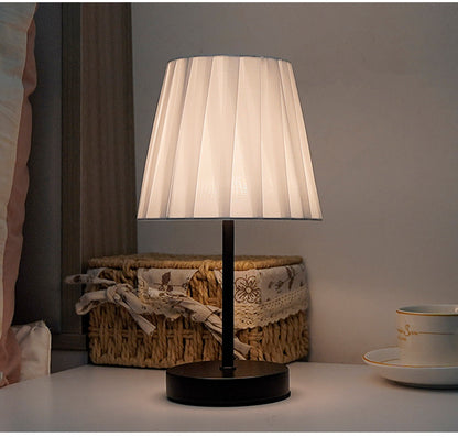 Solid wood fabric usb small table lamp, bedroom bedside lamp, study, residential dormitory led night light, creative ambient light decoration