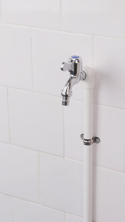 Pre-filter for kitchen faucet with anti-splash water function, made of ceramic activated carbon, for direct drinking water purification.